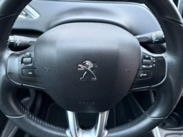 Peugeot 2008 I SUV Facelifting 1.6 BlueHDi 99KM 2018 Peugeot 2008 1.6 HDI 99 KM Climatronic CarPlay, zdjęcie 19