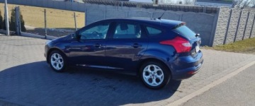 Ford Focus III Hatchback 5d 1.6 Duratec 125KM 2012 Ford Focus 1.6 benz mpi ,automat, bezwypadek,nowy olej w skrzyni 1.6 125KM, zdjęcie 7