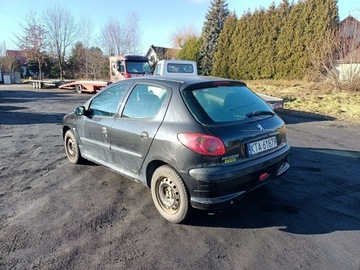 Peugeot 206 Hatchback 1.1 i 60KM 2003 Peugeot 206 1.1 03r, zdjęcie 2