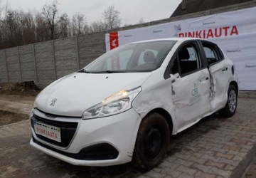 Peugeot 208 I Hatchback 5d Facelifting 1.6 BlueHDi 75KM 2017 Peugeot 208 Diesel Okazja 1.6 Diesel 75KM, zdjęcie 3