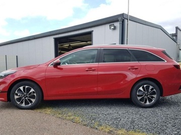 Kia Ceed III Kombi Facelifting 1.5 T-GDI 140KM 2025 KIA Cee&#039;d 1.5 T-GDI DCT Combi 140KM 2025, zdjęcie 2