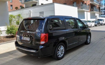 Dodge Caravan V Grand Caravan Facelifting 3.6 VVT 283KM 2014 Dodge Grand Caravan 3,6 (283KM) LPG Automat Lift 2014 r. 3.6 BenzynaLPG, zdjęcie 3