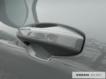 Volvo V60 II  Cross Country Facelifting 2.0 B4 197KM 2023 Volvo V60 Cross Country FV23% Plus B4D AWD LED Tem, zdjęcie 28