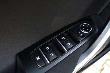 Kia Ceed III Kombi Facelifting 1.5 T-GDI 160KM 2023 Kia Ceed Bezwypadkowy Kamera Tempomat CarPlayAA klima 2stref. FV23, zdjęcie 10