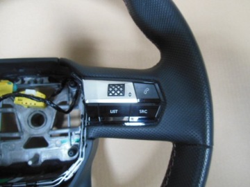 МНОГОФУНКЦИОНАЛЬНЫЙ РУЛЬ CITROEN DS7