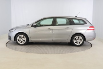 Peugeot 308 II SW Facelifting 1.5 BlueHDI 130KM 2019 Peugeot 308 1.5 BlueHDi, Salon Polska, zdjęcie 2