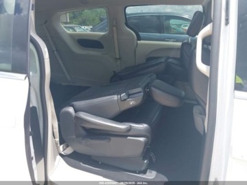 Chrysler Pacifica II 2023 Chrysler Pacifica Hybrid Touring L 2023 3.6l 3.6 Hybryda 260KM, zdjęcie 11