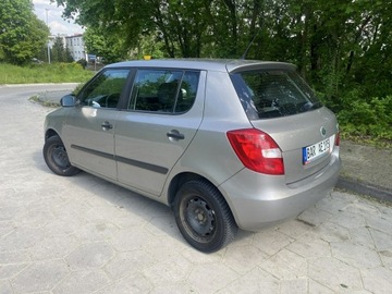 Skoda Fabia II Hatchback 1.4 i 16V 85KM 2009 Škoda Fabia Skoda Fabia Opłacony 1.4 Benzyna, zdjęcie 3