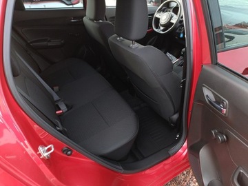 Suzuki Swift VI Hatchback Facelifting 1.2 DualJet SHVS 83KM 2023 Suzuki Swift 1.2 Dualjet SHVS Premium Plus CVT VI, zdjęcie 13