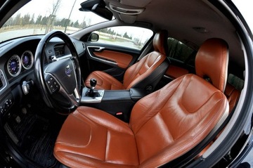 Volvo V60 I Kombi 2.0 D3 163KM 2011 Volvo V60 2.0 163 KM 5-Cylindrów Xenon Navi, zdjęcie 6