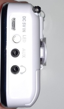 МАЛЕНЬКИЙ ПОРТАТИВНЫЙ FM-РАДИО с USB SD MP3 + АККУМУЛЯТОР