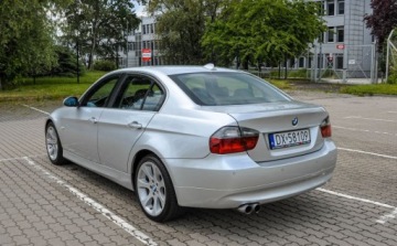 BMW Seria 3 E90-91-92-93 Limuzyna E90 325i 218KM 2008 BMW Seria 3 2,5 (218KM) Automat Bezwypadkowa Skory Sportsitze iDrive 2.5, zdjęcie 2