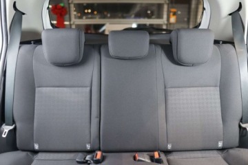 Toyota Yaris III Hatchback 5d Facelifting 1.0 VVT-i 69KM 2017 Toyota Yaris 1.0 Active Benzyna 69KM, zdjęcie 12