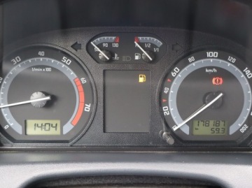 Skoda Fabia I Hatchback 1.2 i 54KM 2006 Skoda Fabia 1.2, Salon Polska, zdjęcie 10