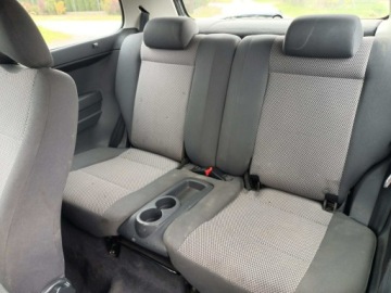 Volkswagen Fox Hatchback 1.2 i 55KM 2005 Volkswagen Fox 1.2 05r, zdjęcie 5