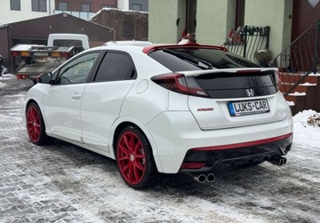 Honda Civic IX Hatchback 5d 1.8 i-VTEC 142KM 2015 Honda Civic 1,8 LIFT Perla Sport Navi Bezwypadkowy Kamera Led Serwis, zdjęcie 2