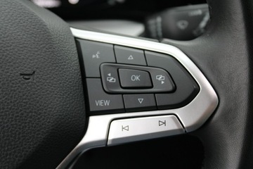 Volkswagen Golf VIII Variant 2.0 TDI 115KM 2020 Volkswagen Golf LIFE Asystent Salon PL, zdjęcie 25