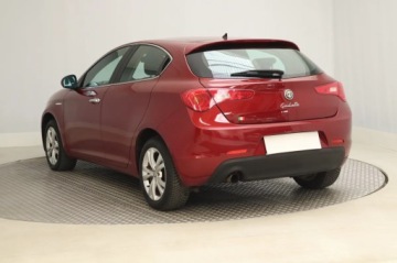 Alfa Romeo Giulietta Nuova II Hatchback 5d 1.4 TB 16v Mair 170KM 2011 Alfa Romeo Giulietta 1.4 T MultiAir, zdjęcie 2
