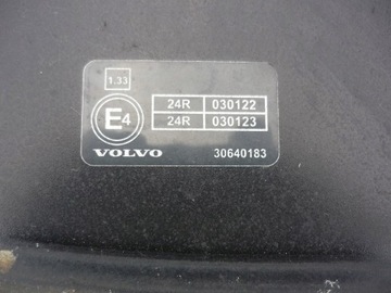 VOLVO VOLVO S40 V50 C30 MASKA POKRYWA CZARNA