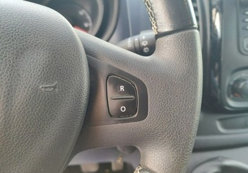 Opel Vivaro B Kombi Extra Long H1 2,9t 1.6 BiTurbo 125KM 2017 Opel Vivaro Tylko 162.000km 9 osob Super stanModel 2018 1.6 Diesel, zdjęcie 24