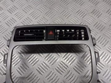 KONZOLA STŘEDNÍ  MŘÍŽKY VENTILACE SUZUKI LIANA 73821-59J2