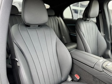 Mercedes Klasa E W214 Sedan 2.0 220d 197KM 2025 E Klasa 220 d 4-Matic Exclusive 2.0 (197KM) 2025, zdjęcie 3
