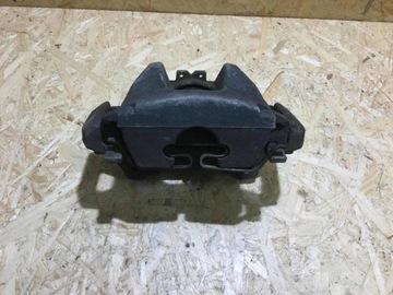 JAGUAR F-PACE 2015 PŘEDNÍ STRANA LEVÝ TŘMENY