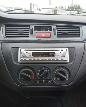 Mitsubishi Lancer VIII Sedan 1.6 i 16V 98KM 2004 Mitsubishi Lancer Mitsubishi Lancer 1.6 Benzyna 98KM, zdjęcie 9