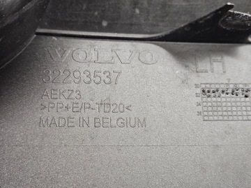 LEVÝ ROH NÁRAZNÍK ZADNÍ VOLVO XC40 C40 W BARVA 717