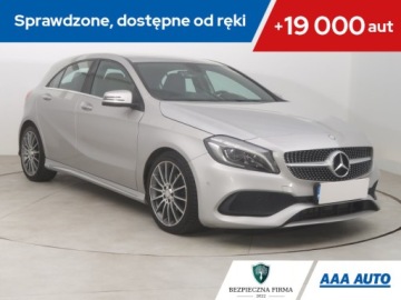 Mercedes Klasa A W176 Hatchback 5d Facelifting 200 156KM 2017 Mercedes A A 200, Automat, Navi, Klima