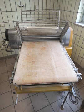 Wałkownica do ciasta bagietek, ciasta francuskiego