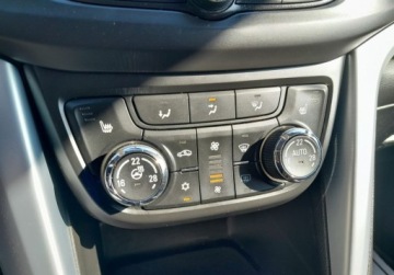 Opel Zafira C Tourer Facelifting 1.6 CDTI 120KM 2018 Opel Zafira bezwypadekserwisliftz Niemiec1wlascicielfull ledjak nowa, zdjęcie 9