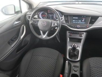 Opel Astra K Sportstourer Facelifting 1.2 Turbo 110KM 2021 Opel Astra 1.2 Turbo, Klima, Tempomat, Parktronic, zdjęcie 6