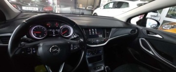 Opel Astra K Hatchback Facelifting 1.2 Turbo 130KM 2020 Opel Astra 1.2 turbo benzyna 130 km Kamera Nawigacja 1.2 Benzyna 130KM, zdjęcie 6