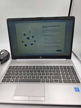 Laptop HP 250 G8 15,6