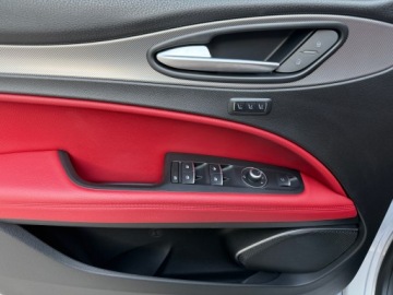 Alfa Romeo Stelvio SUV Facelifting 2.0 Turbo 280KM 2021 ALFA ROMEO STELVIO 280KM Veloce | MoonlightPearl | Polski Salon | Gwarancja, zdjęcie 28
