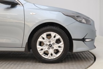 Kia Ceed III Kombi Facelifting 1.5 T-GDI 160KM 2022 Kia Ceed 1.5 T-GDI MHEV, Salon Polska, zdjęcie 14