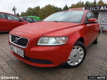 Volvo S40 II 1.6 DRIVe 109KM 2009 Volvo S40 Volvo S40 1.6D DPF DRIVe 1.6 Diesel 109KM, zdjęcie 1