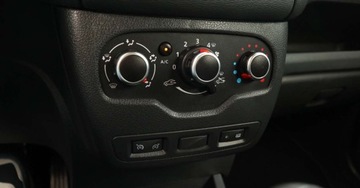 Dacia Lodgy Minivan Facelifting 1.5 Blue dCi 115KM 2020 Dacia Lodgy (Nr.201 ) 1.5 dCi Stepway 7 miejsc Klima Navi Tempomat Gwaranc, zdjęcie 23