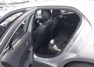 Mercedes GLA I Off-Roader Facelifting 2.0 250 211KM 2018 Mercedes-Benz GLA 2018r., Gla 250, 2L, od ubezpieczalni 2.0 Benzyna 211KM, zdjęcie 11