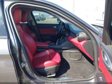 Alfa Romeo Giulia II 2018 Alfa Romeo Giulia Ti sport rwd 2.0 Benzyna 280KM, zdjęcie 9