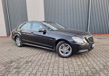 Mercedes Klasa E W212 Limuzyna 200 CGI BlueEFFICIENCY 184KM 2011 Mercedes-Benz Klasa E 1,8BenzynaAutomat LimuzynaSkora Ksenon 1.8