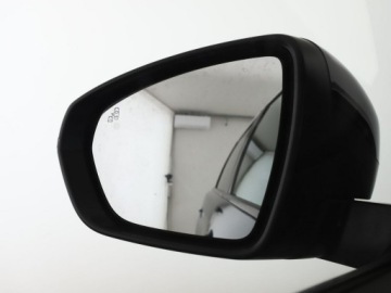 Peugeot 5008 II Crossover Facelifting 1.5 BlueHDi 130KM 2023 Peugeot 5008 AllurePack automat 7-os. virtual navi, zdjęcie 36