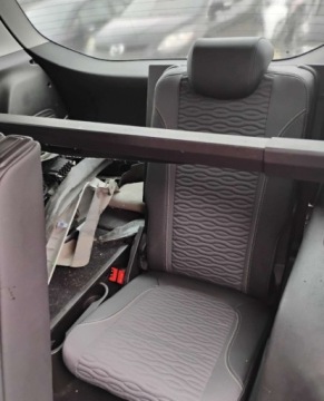 Opel Zafira C Tourer 2.0 CDTI ECOTEC 130KM 2012 Opel Zafira 2012r, 2.0 CDTI. Uszkodzony boki. 2.0 Diesel 130KM, zdjęcie 9