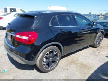 Mercedes GLA I 2019 Mercedes-Benz GLA 2019 MERCEDES-BENZ GLA 250 4MATIC 2.0 Benzyna 208KM, zdjęcie 4