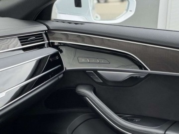 Audi A8 D5 Sedan Facelifting 3.0 55 TFSI 340KM 2022 Audi A8 S line,Head Up,Kamery 360,Panorama,BO 3.0 Benzyna 340KM, zdjęcie 12