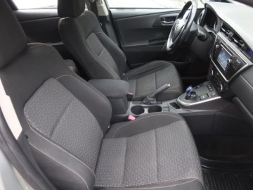 Toyota Auris II Touring Sports Hybrid 135 136KM 2014 Toyota Auris Hybrid, Salon Polska, Automat, Klima, zdjęcie 7