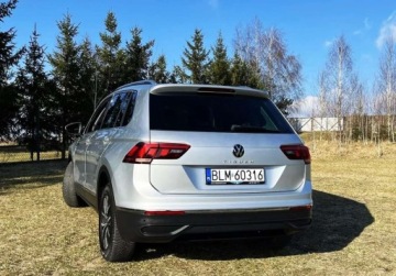 Volkswagen Tiguan II 2022 Volkswagen Tiguan klima 3 strefy, FRONT ASSIST, nowy rozrzad, LEDY, NAVI,, zdjęcie 1