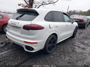 Porsche Cayenne II SUV Facelifting 3.6 V6 440KM 2016 Porsche Cayenne 2016 Porsche Cayenne AWD 4dr GTS 3.6 Benzyna 440KM, zdjęcie 4