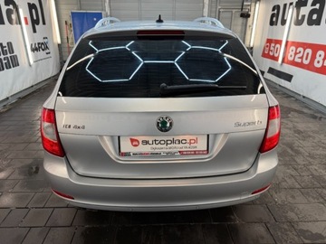 Skoda Superb II Sedan 2.0 TDI CR DPF 140KM 2013 Skoda Superb duze rodzinne kombi w 4x4 z automatyczna skrzynia dsg w bogat, zdjęcie 5